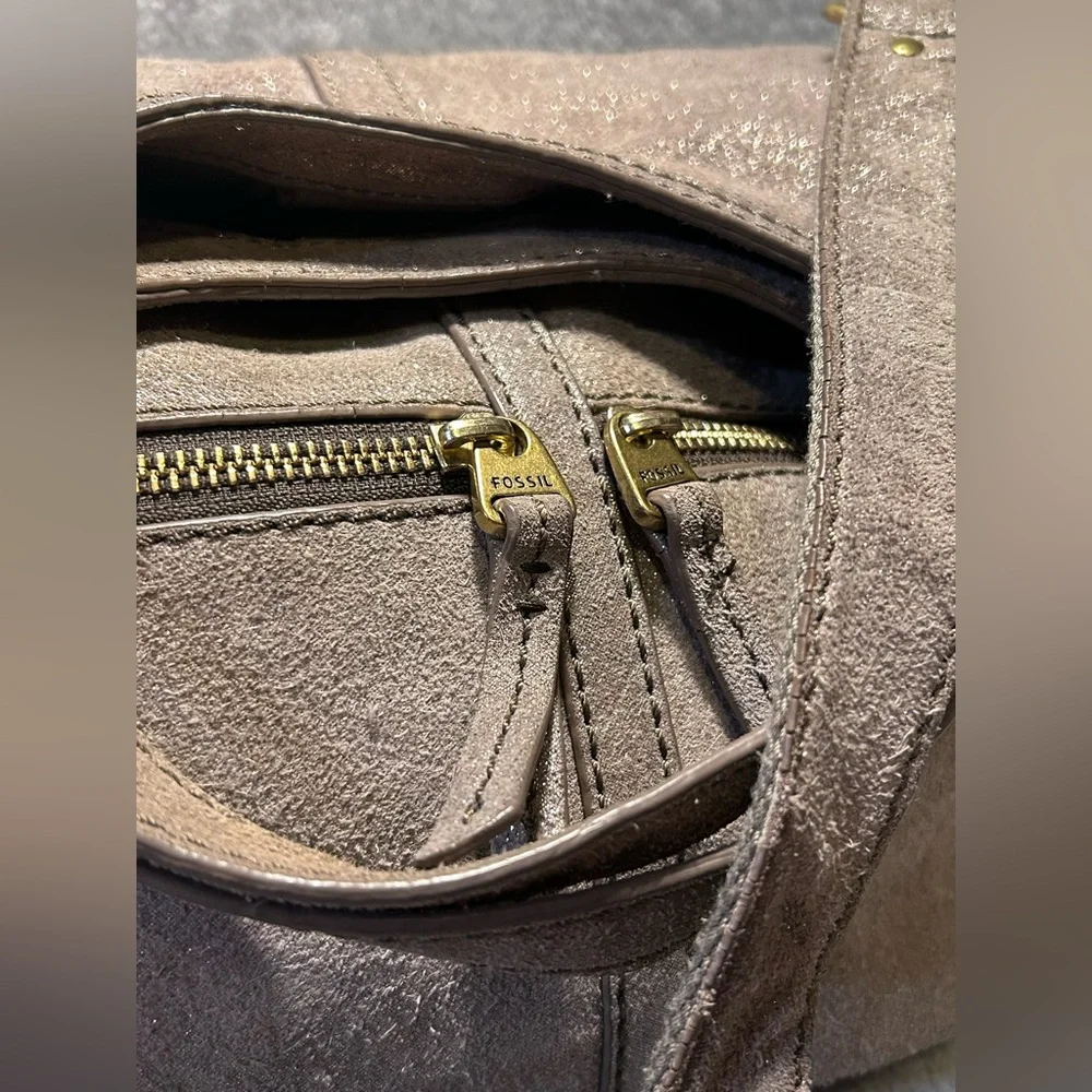 Fossil Full Shimmery Suede Convertible Hobo/Tote - Picture 5 of 10
